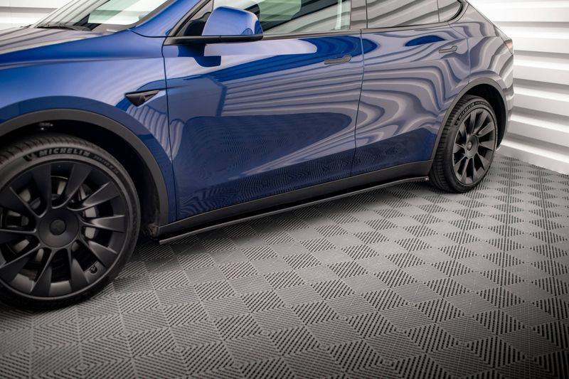 Sideskjørt V.2 - Tesla Model Y - Maxton Design