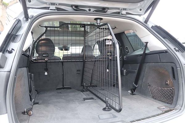 Main Image Dog guard and divider Volvo EX90