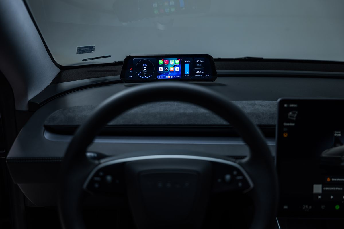 S3XY Dash for Tesla Model Y Juniper w/commander