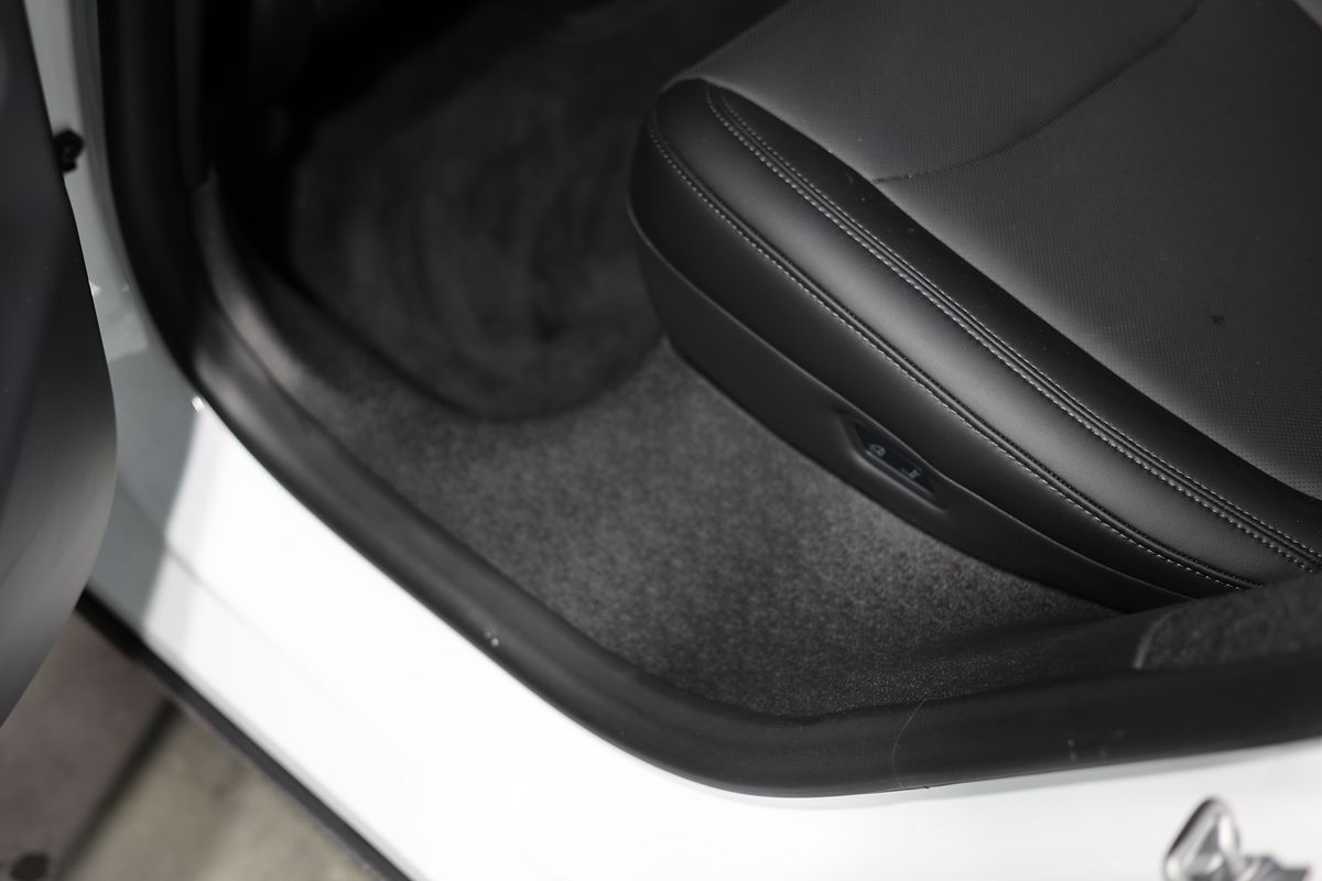 Step protection TPE - Tesla Model Y Juniper