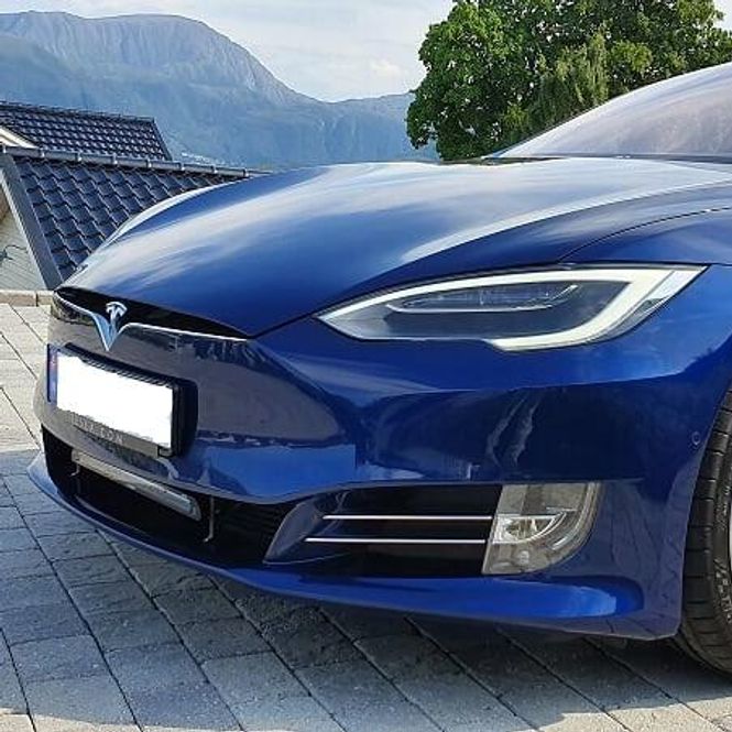 Main Image Lazer Elite18 13500 lumens - Tesla Model S - extra light ...