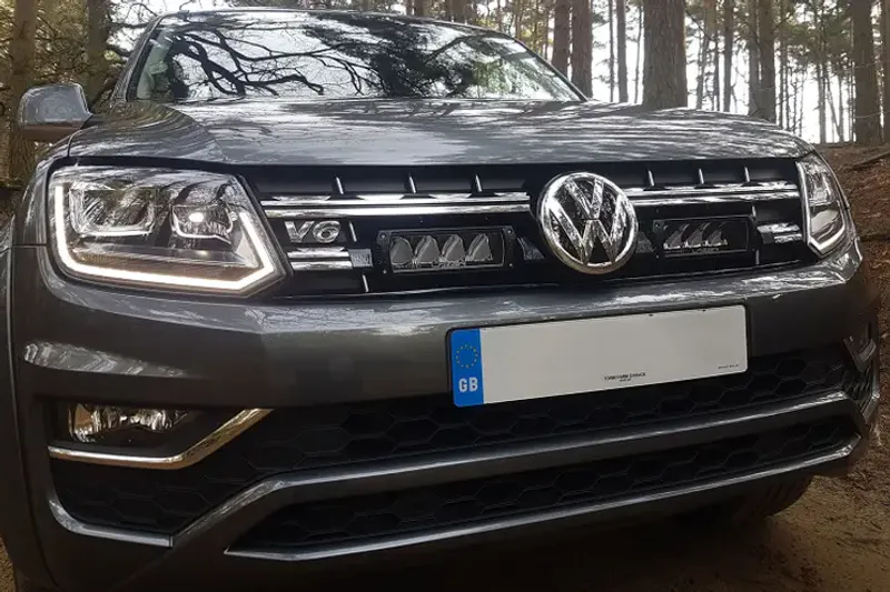 Lazer Volkswagen Amarok grillbrakett (Triple R-750)