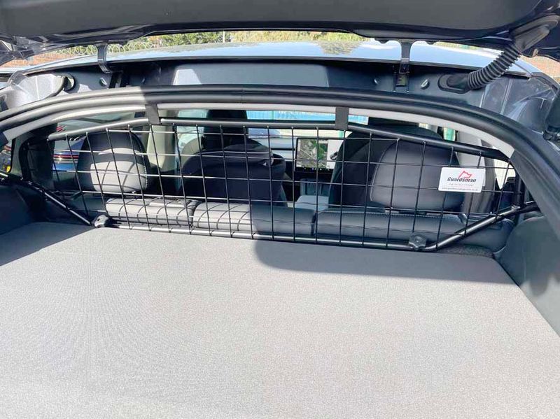 Dog/luggage divider Tesla Model Y (03.2025+) Juniper