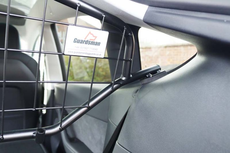 Dog/luggage divider Tesla Model Y (03.2025+) Juniper