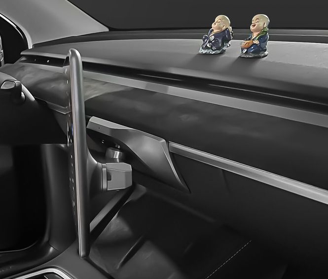 Main Image 4-way swivel screen mount Tesla Model Y & 3 (2021->)